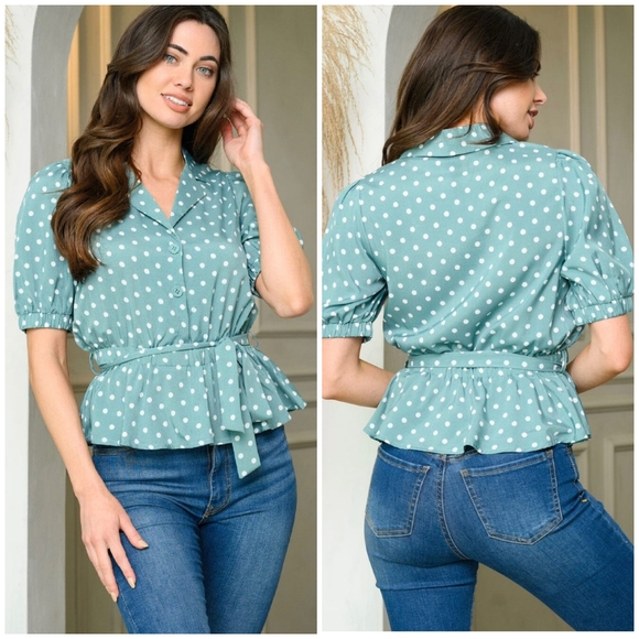 Tops - FEW LEFT❗️Retro Vintage Chic Aqua Polka Dot Short Sleeve Peplum Top